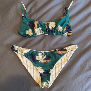 O’Neill bathing suit set